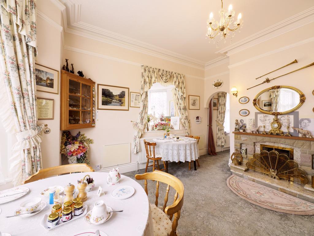 Braemar Guest House バクストン エクステリア 写真